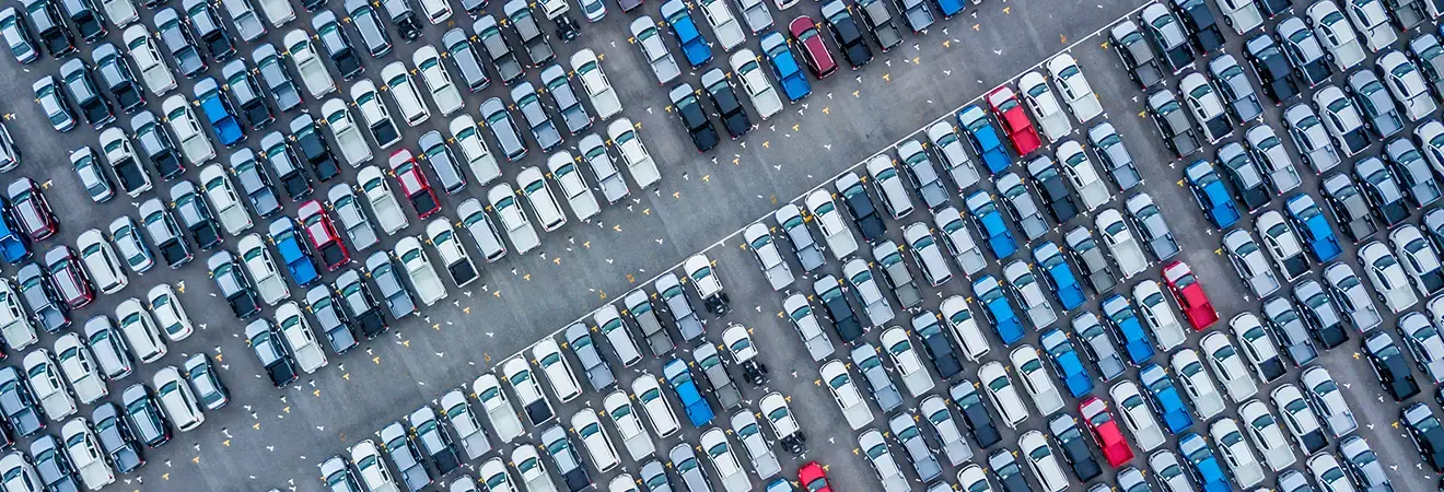 Luftansicht Autoparkplatz
